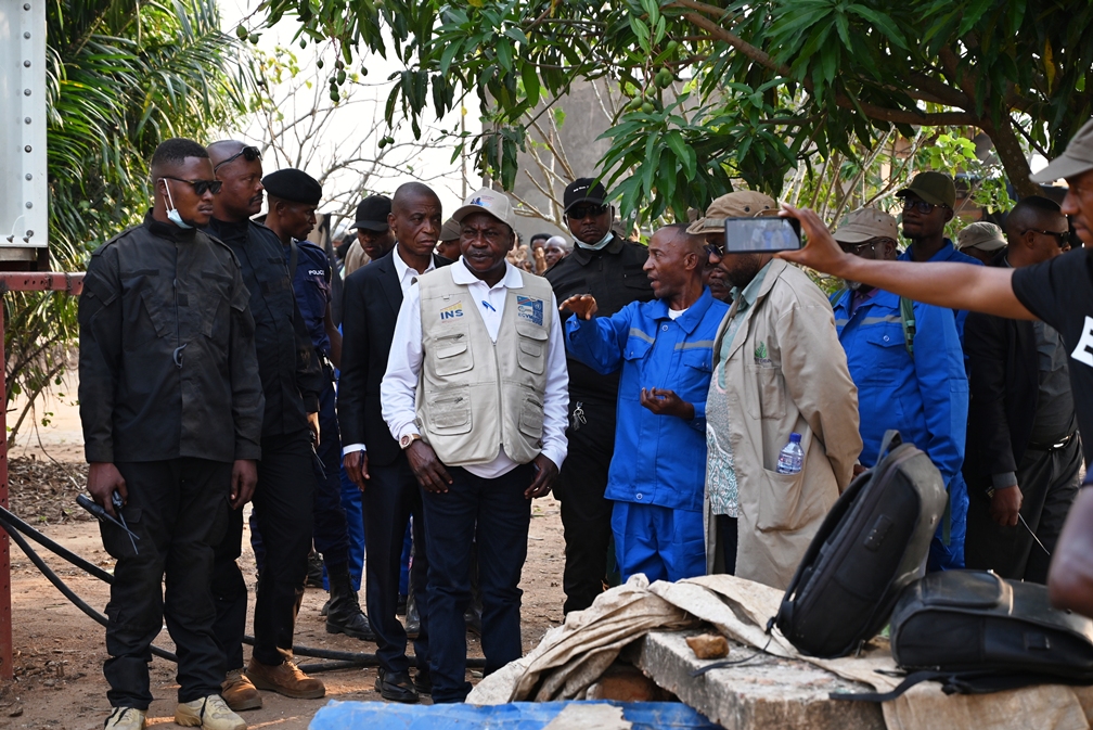 Le Gouverneur de la province du Kasaï Central en visite au site de Katende: un encouragement pour LATENBA et pour la province
